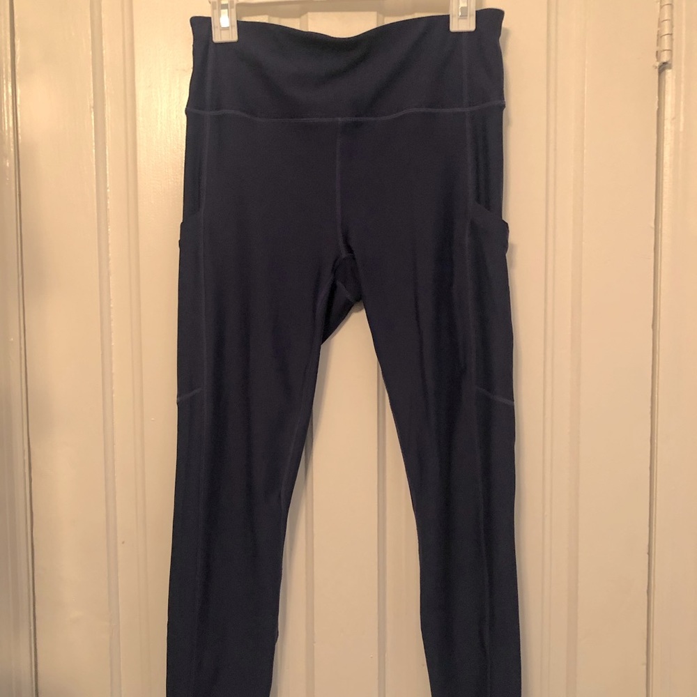 Navy Fabletics Legging